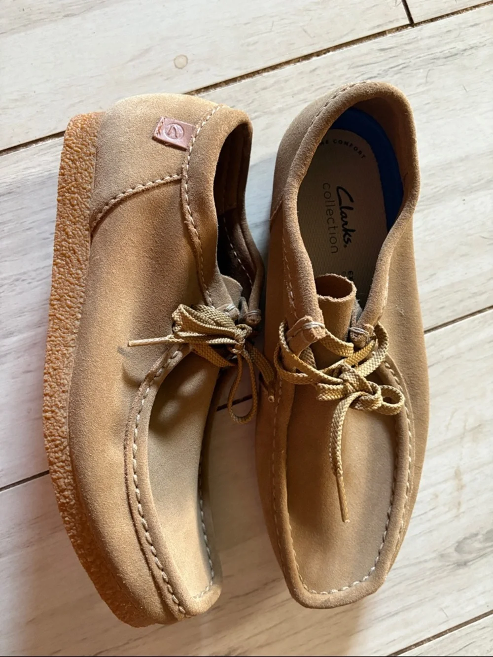 Clarks Men’s Tan Suede Chukka Wallabee Boots Size :10. EUR :43. 27 Cm
